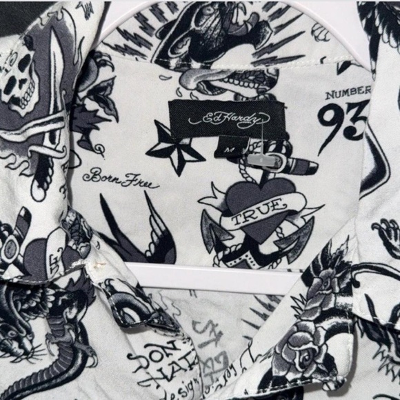 Ed Hardy Black and White Graphic Button Down Shirt crop top - Picture 2 of 2